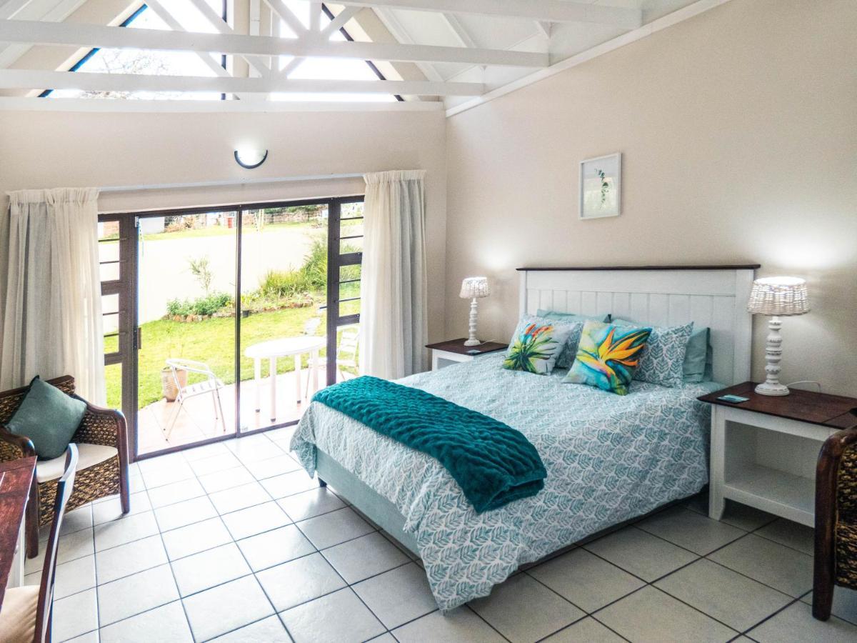 Sheilan House Hotel Port Alfred Exterior photo