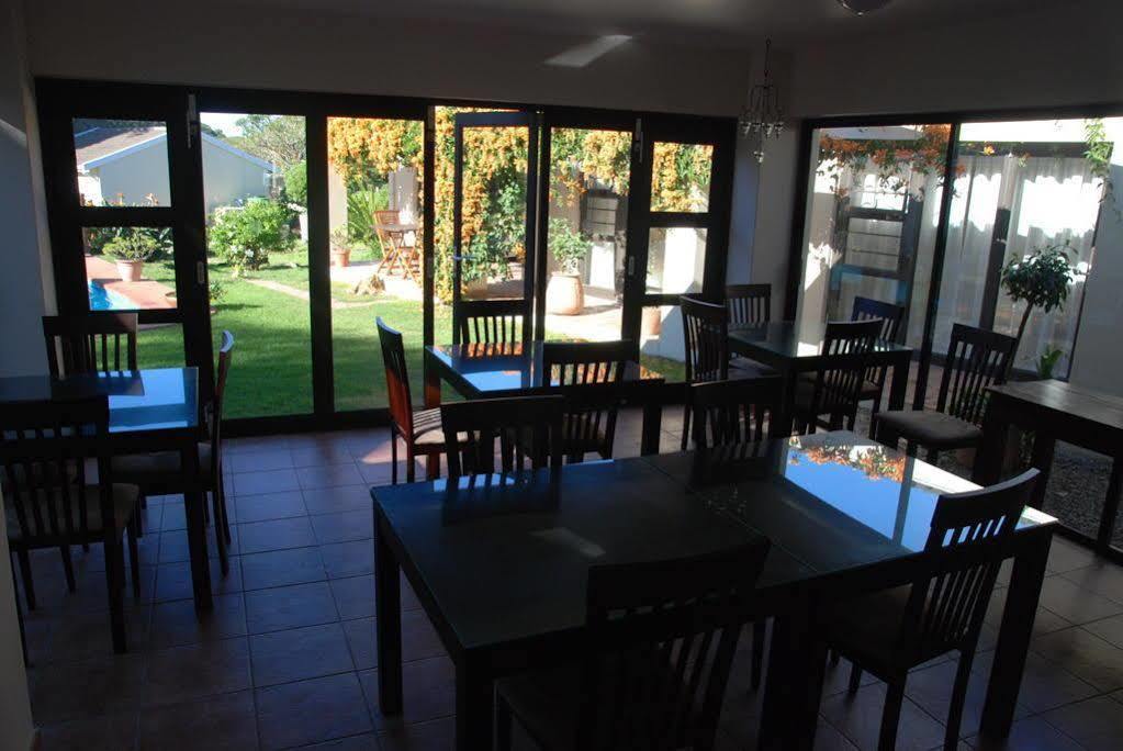 Sheilan House Hotel Port Alfred Exterior photo